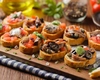 Cele mai delicioase rețete de bruschete la cuptor – Aperitive ușor de preparat și foarte gustoase, ideale pentru orice ocazie