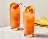 Rețeta pentru un cocktail Sex on the Beach reușit. Băutura colorată care aduce vara în pahar