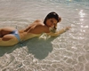 Kendall Jenner topless în costum de baie pentru o campanie incendiară Calzedonia. Imagini care au uimit fanii