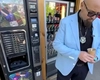Surpriza lui Piedone după ce a cumpărat o cafea la 3 lei. Ce a primit, de fapt, șeful ANPC de la automat