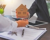Ce trebuie să facă românii care dețin un teren sau o casă, dar nu sunt proprietari legali! Iată documentul care îi salvează