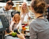 Nu te aștepți la ce salariu are un casier într-un supermarket!