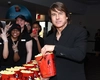 Internetul fierbe! Tom Cruise, ironizat pentru stilul său de a mânca popcorn
