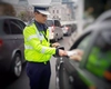 Un șofer care conducea un autoturism în zona Socola a fost oprit în trafic. Polițiștii cred că are numere de înmatriculare false