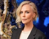 Charlize Theron, aproape dezbrăcată pe covorul roșu! Ținuta care a lăsat pe toată lumea cu gura căscată