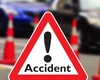 Accident rutier în localitatea Hărmăneștii Vechi. Autoturism răsturnat, două victime evaluate medical
