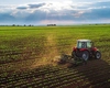 Două mari instituții vor fuziona! Fermierii avertizează: „Unificarea APIA și AFIR riscă să blocheze subvențiile și investițiile agricole”