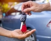 Model de contract vânzare-cumpărare auto. Ghid complet pentru o tranzacție sigură și legală