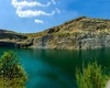 Lacul de Smarald din Racoș te lasă fără cuvinte! Apele verzi și stâncile vulcanice creează un peisaj ireal