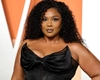 Lizzo își face curaj să își etaleze corpul într-un bikini, după transformarea radicală cu Ozempic. Fanii sunt în extaz!