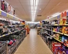 Alimente și băuturi la prețuri mai mici în magazinele din Grecia. Descoperirea făcută de doi influenceri într-un supermarket