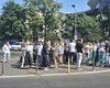 Protest spontan la Palatul Victoria! Angajații Guvernului sunt nemulțumiți de tăierile de sporuri