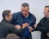 Scandal de proporții! Senator american trântit și încătușat în timp ce încerca să pună o întrebare