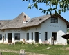 Aceasta este cea mai spectaculoasă casă! Oamenii sar gardul pentru o poză lângă bijuteria din lut