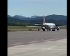 Tragedie pe aeroportul din Bergamo! Un bărbat a murit după ce a fost aspirat de motorul unui avion