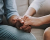 Doi iubiți din Iași au fost obligați de judecători să stea în aceeași casă, dar să nu se apropie unul de celălalt. „A acoperit o greșeală”
