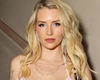 Lottie Moss în bikini, apariție provocatoare în vacanță! Vedeta atrage toate privirile pe plajă