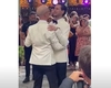 Șoc și aplauze la Cluj! Prima nuntă gay publică din România, cu dansatori și tort curcubeu