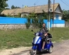 Conducătorii de tricicluri electrice și motocultoare au creat haos în traficul din această comună! Locuitorii au ajuns la capătul răbdării: „Beau bine, iar apoi se îmbarcă unul peste altul, călare, și merg din stânga în dreapta drumului”