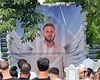 Imagini sfâșietoare! Daniel, tânărul omorât de un luptător K1, a fost condus pe ultimul drum. Zeci de baloane albe au zburat spre cer