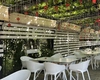 Așa ceva nu s-a mai văzut niciodată la Iași! În acest restaurant, clienții nu sunt serviți de o persoană, ci de un robot. Unii vin să mănânce aici doar ca să-l vadă pe „Roby”