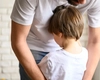 Avertisment pentru părinții care pleacă la muncă în străinătate și își lasă copiii acasă! Ce sunt obligați să facă prin lege!