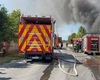O neglijență putea să provoace un dezastru! A fost stabilită cauza incendiului de la depozitul Sameday. Pompierii au intervenit cu roboții