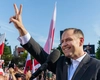 Polonia elimină impozitul pentru părinții cu minim doi copii! Guvernul Bolojan le ia 10% CASS mamelor