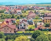 Românii care stau la casă nu mai au voie să schimbe nimic în propria curte! Statul verifică, primăria aprobă tot!
