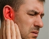 De ce se înroșesc urechile? Iată câteva explicații simple pentru un fenomen frecvent!