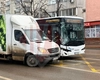 Accident rutier în Nicolina. Un autobuz CTP Iași a fost lovit de o dubă – VIDEO