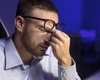 Vederea încețoșată și durerile de cap frecvente: Semne subtile că ochii tăi suferă în era digitală