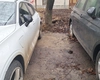 Mizeria de pe străzile din Iași a apărut din cauza șoferilor care își parchează mașinile în noroi și pe spațiile verzi dintre blocuri