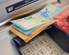 Ce comision percep băncile la retragere euro? Iată ce trebuie să cunoască toți românii