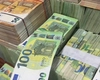Cât înseamnă 100 de euro în lei? Află de ce este important cursul euro-leu pentru români!