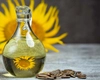 Informații utile despre uleiul de floarea-soarelui pentru copii. Iată tot ce trebuie să cunoască părinții!
