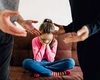 Drama unui copil de 4 ani, cu părinții care se judecă între ei! Minora este prinsă între mama încarcerată și tatăl care are ordin de protecție!