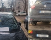 Un șofer din Galați s-a ales cu amendă după ce a fost „pedepsit” de locuitorii de pe aleea Decebal din Iași. Ce mesaj i-au lăsat oamenii în parbriz