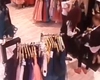 O tânără de 18 ani din Iași a fost prinsă de agentul de pază cu ele în geantă