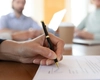 Patru surori se judecă pentru averea lăsată moștenire de la părinți! Femeile își datorează bani reciproc!