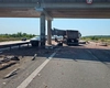 Trafic blocat pe A1 Pitești–București după ce un TIR încărcat cu alimente a lovit un picior de pod