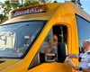 Un șofer care transporta 14 elevi a fost prins băut la volan, în prima zi de școală. Cât a indicat etilotestul