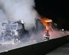 Un TIR a ars în întregime pe DN7! Circulația a fost oprită