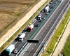 Trafic blocat pe Autostrada Moldovei, după ce o mașină a luat foc
