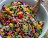 Quinoa cu legume, o rețetă simplă ce nu ar trebui să lipsească din nicio dietă