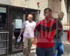 El este tânărul care a hărțuit o femeie în plină stradă! Andrei David Cazacu a fost adus astăzi la Judecătoria Iași – EXCLUSIV, FOTO, VIDEO