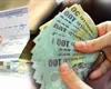 Pensionari obligați să plătească mii de lei pentru a primi pensia cuvenită. Are legătură cu veniturile luate în considerare la „mica recalculare”