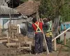 Simion nu a glumit. Construiește o casă în 12 zile, pentru o familie amărâtă