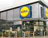 Salariul pe care îl ia un simplu casier la LIDL! Încasează bonusuri și tichete de masă
