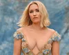 Despărțire fulgerătoare la Hollywood: Emily Osment cere divorțul la doar cinci luni de la căsătorie